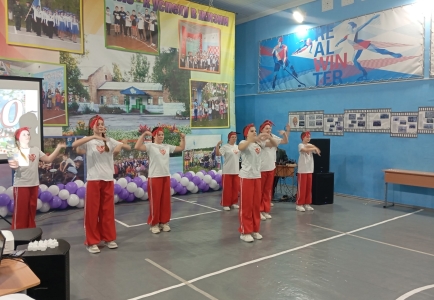 Любимых окон негасимый свет...