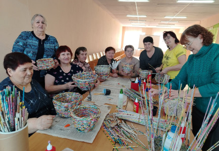 Мастер-класс по плетению из газетных трубочек