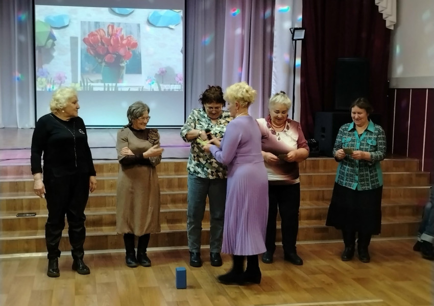 Развлекательная программа "Всегда 8 марта"